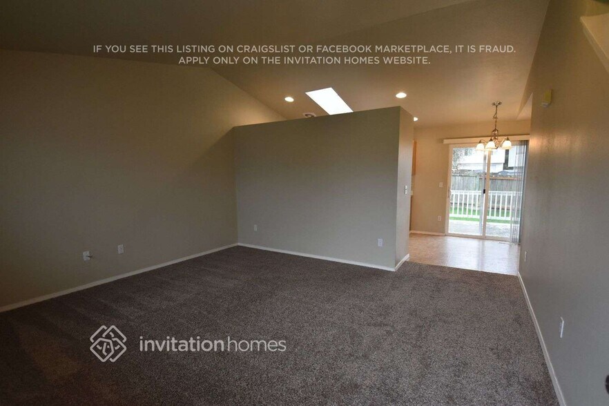 Building Photo - 6118 51st St NE