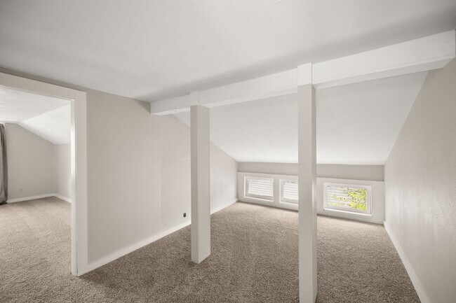 Building Photo - 4917 N Smith St