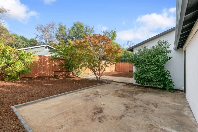 Building Photo - 7748 Wachtel Way