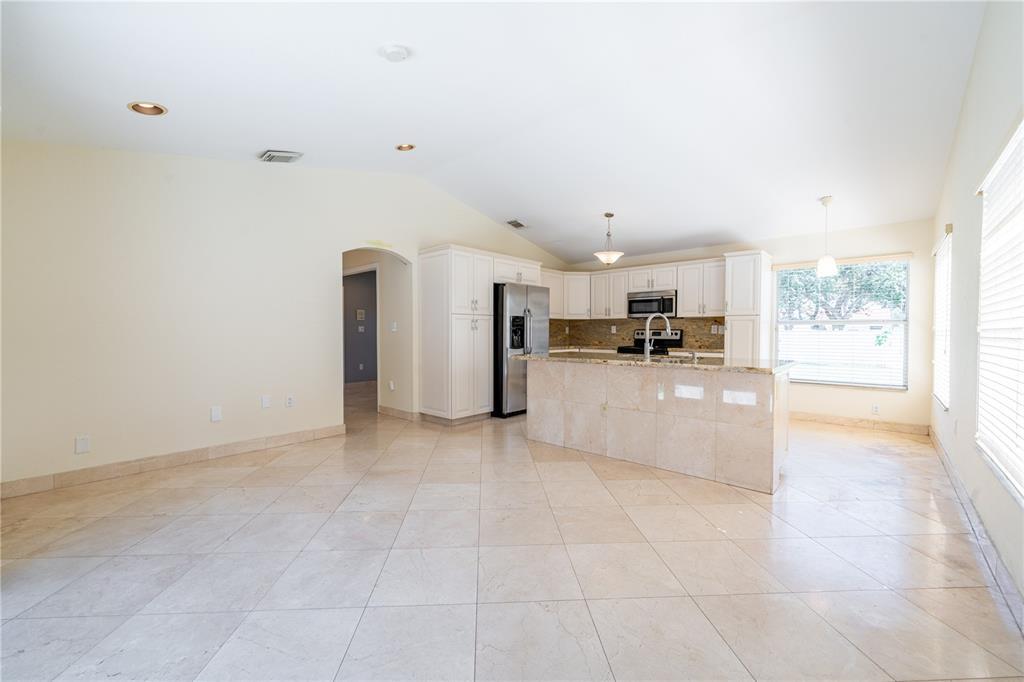 Building Photo - 1840 SW 135th Way