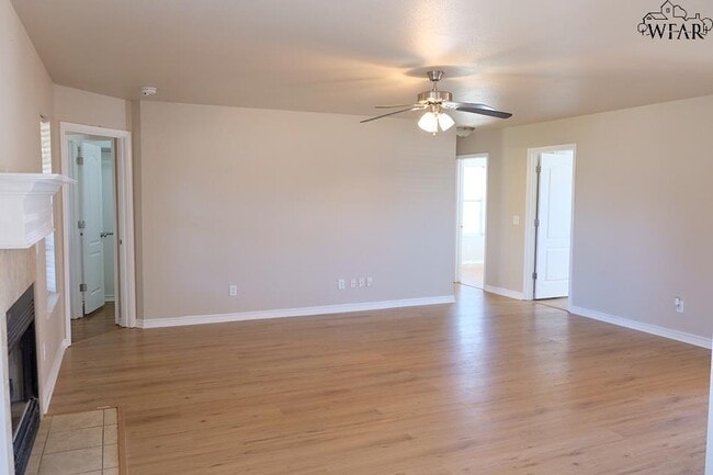 Building Photo - 5027 Cy Young Dr