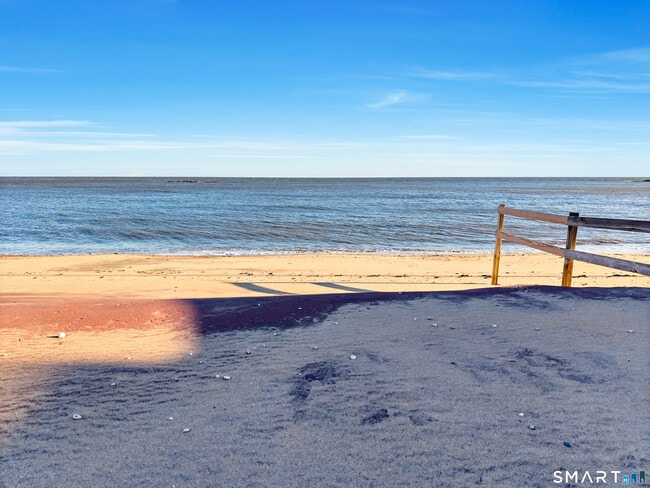 Building Photo - 71 Beach Ave