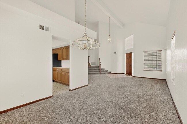 Building Photo - 8908 Henriette Wyeth Dr NE