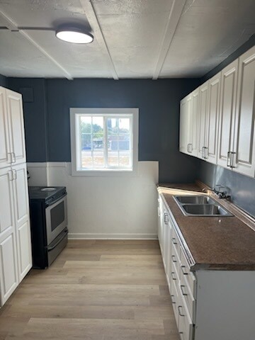 Building Photo - 1279 W 9th St