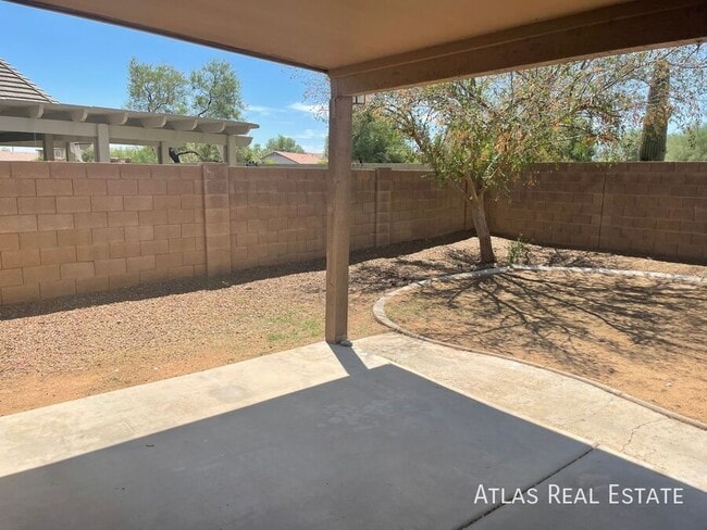 Building Photo - 5366 N Ormondo Way