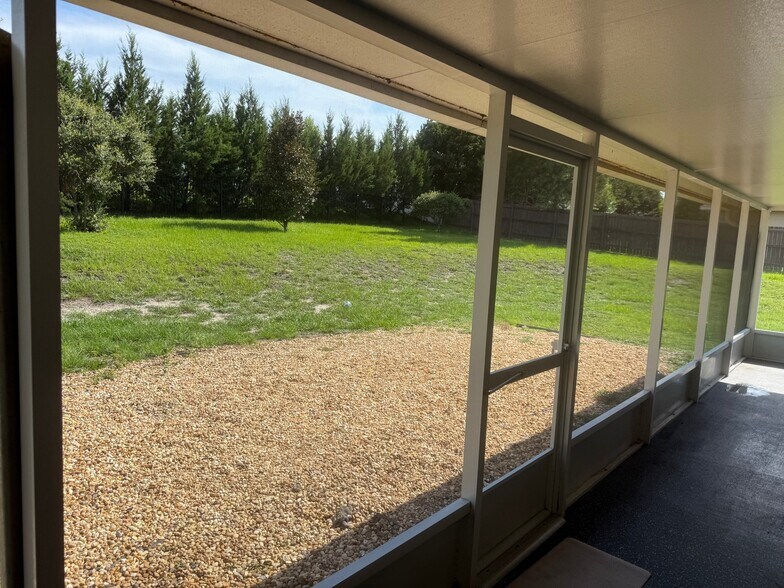 Building Photo - 4290 SW 110th Ln