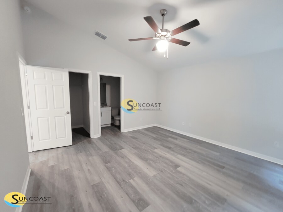 Building Photo - 329 Marion Oaks Blvd