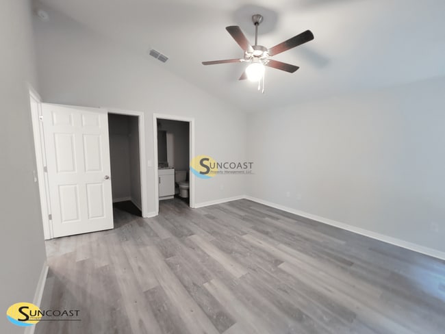 Building Photo - 329 Marion Oaks Blvd