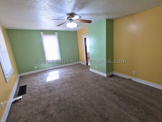 Building Photo - 212 S Emerson Ave