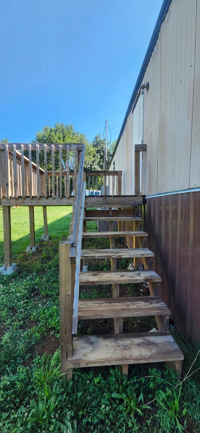 Building Photo - 8364 Cedar St