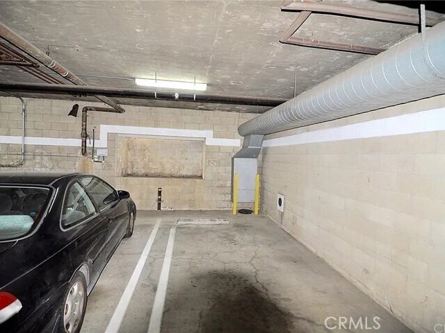 Building Photo - 1200 Gaviota Ave