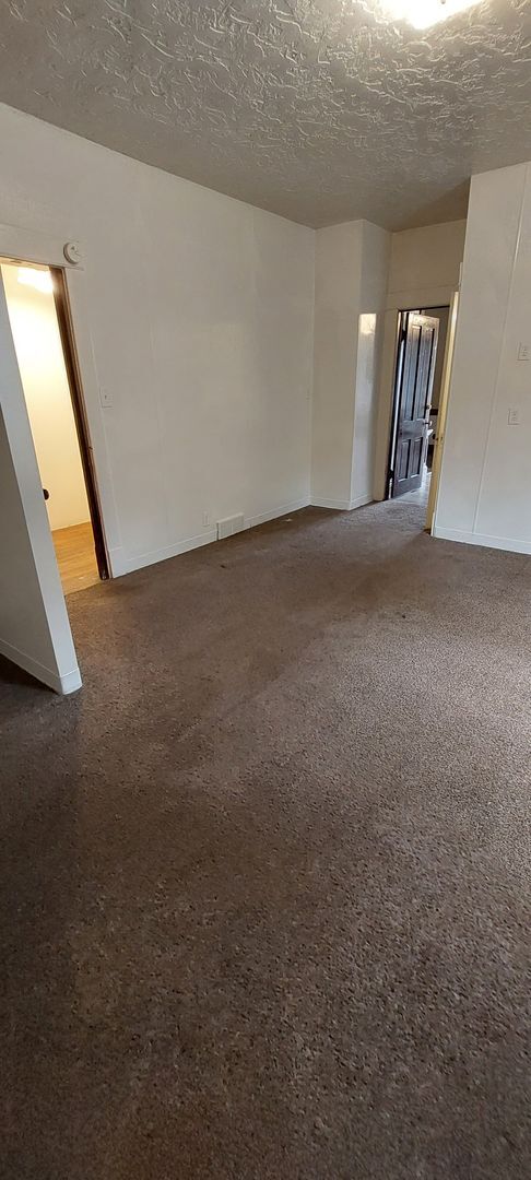 Building Photo - (1614 8th Ave)