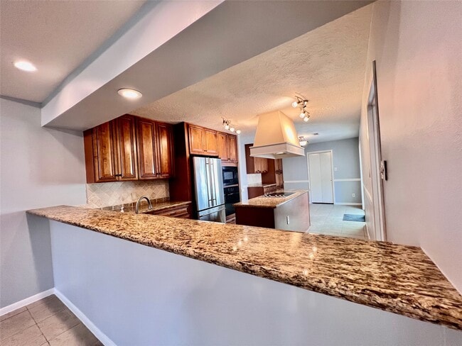 Building Photo - 11407 Briar Rose Dr