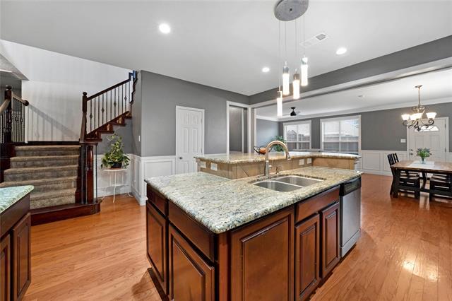 Building Photo - 9204 Sterling Gate Dr