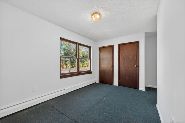 Building Photo - 33 Guilford St