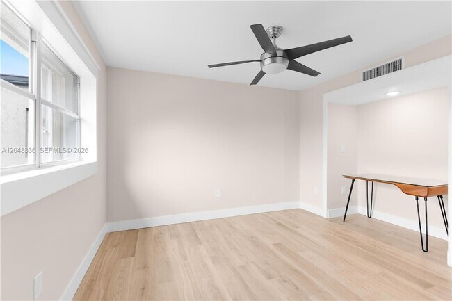 Building Photo - 8752 SW 12th St