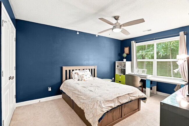 Building Photo - 2404 Baxley Dr