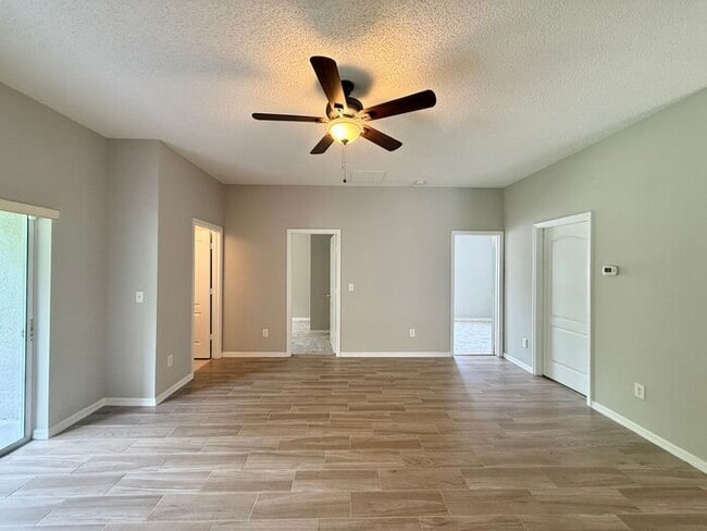Building Photo - GREAT 3/2 HOME IN WATERSIDE SOUTHEAST ORLANDO