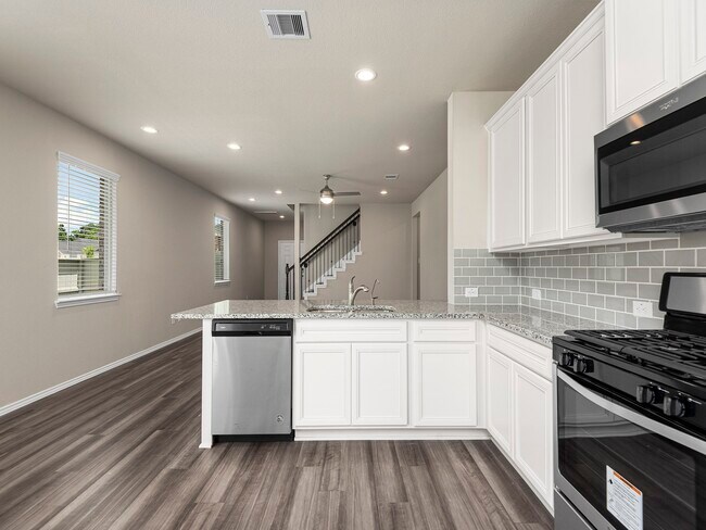 Building Photo - 9278 Inland Leather Ln
