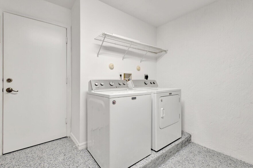 Building Photo - 1713 Arezzo Cir
