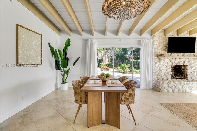 Building Photo - 19655 N Riverside Dr