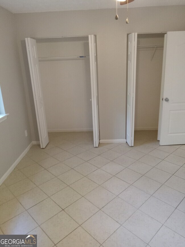 Building Photo - 9069 Sterling Ridge Ln