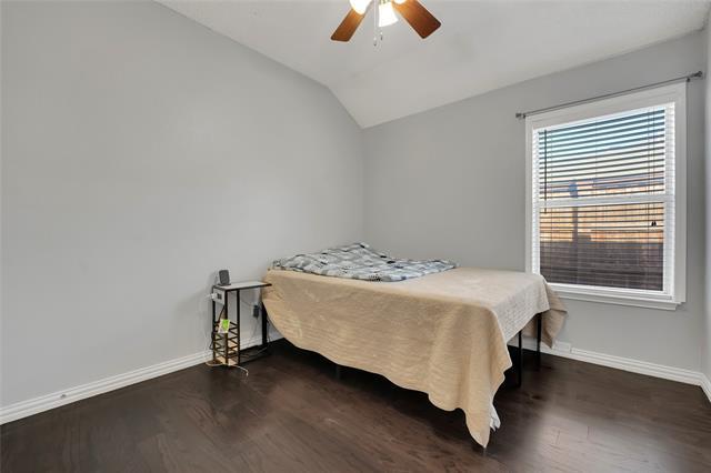 Building Photo - 2832 Claremont Dr