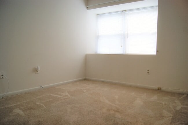 Building Photo - Charming 2 Bedroom/2 Bathroom Apartment in Perry Hall, MD!