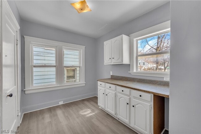 Building Photo - 3937 W 22nd St