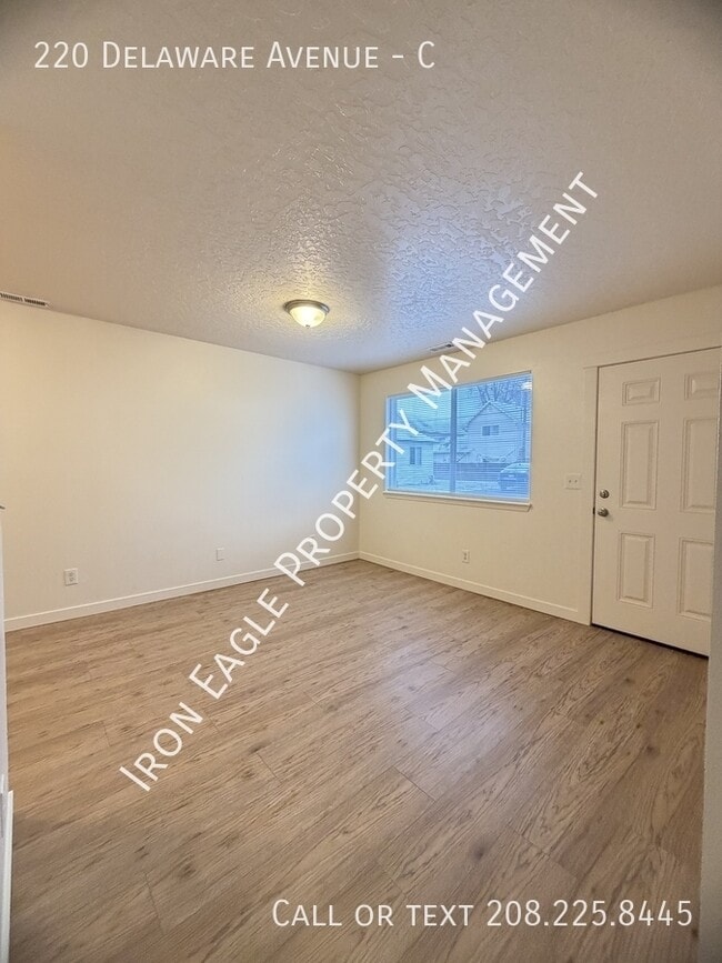 Building Photo - 220 Delaware Ave