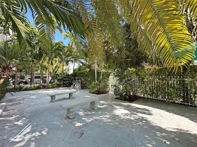 Building Photo - 900 Jefferson Ave