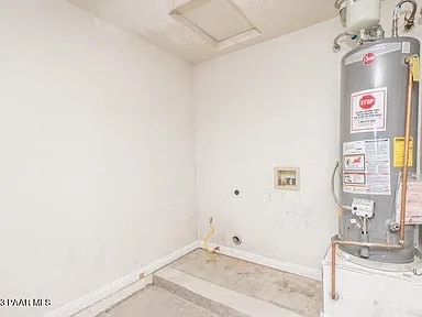 Building Photo - 7438 E Horseshoe Ln