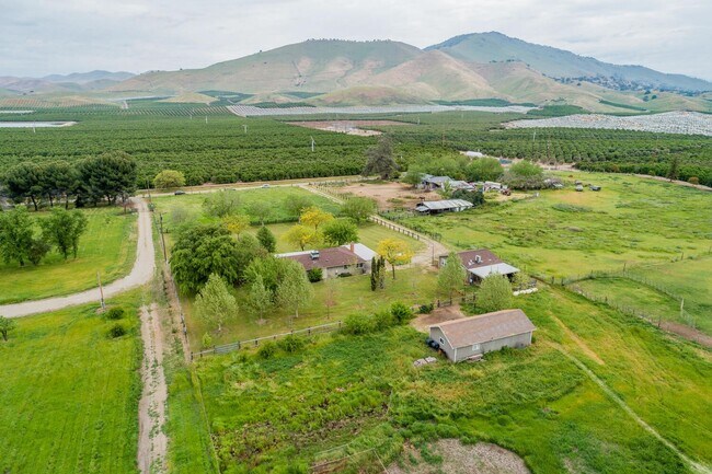 Building Photo - Peaceful Country Casita in the Foothills – 1 Bed / 1 Bath
