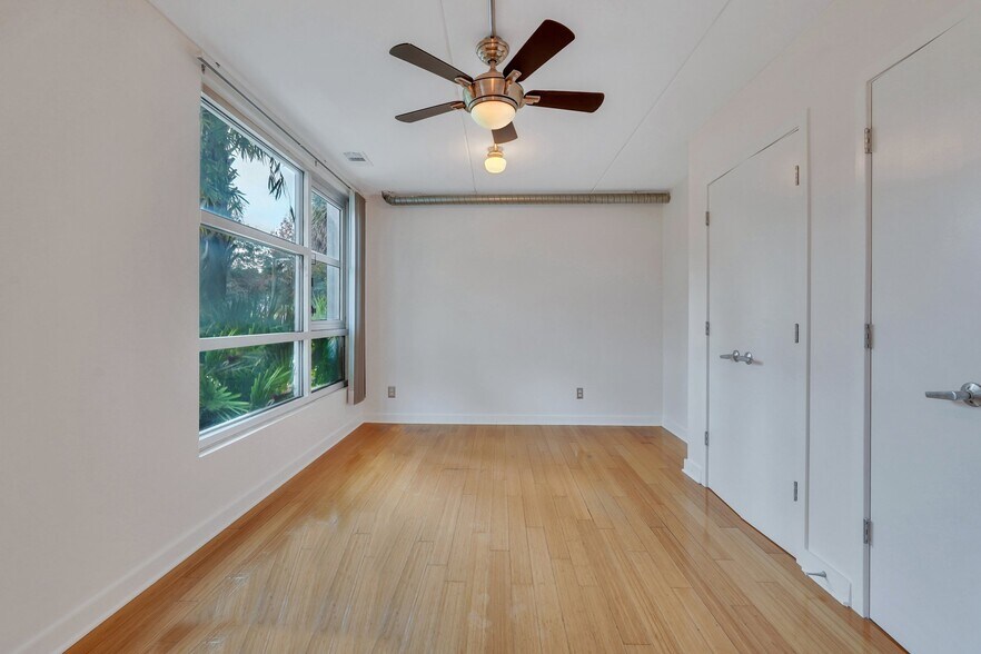 Main Bedroom - 536 Selma St