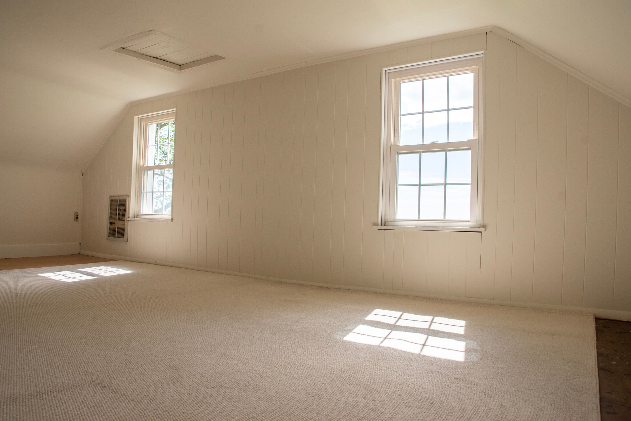 Building Photo - 488 S Colebrook Rd