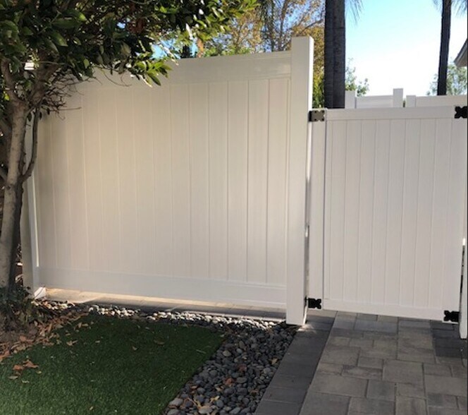 Building Photo - 10655 Coraline Pl