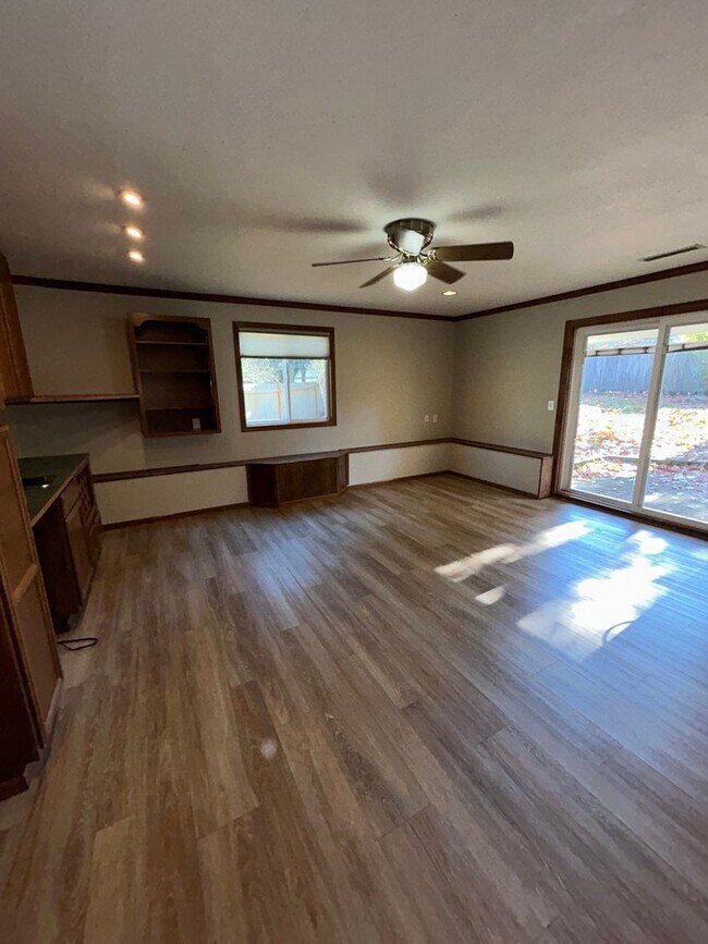 Building Photo - Great Home In Tualatin