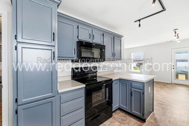 Building Photo - 127 Broadmoor Bend