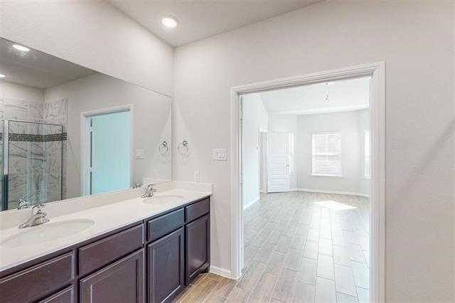 Building Photo - 14162 Birch Farm Dr