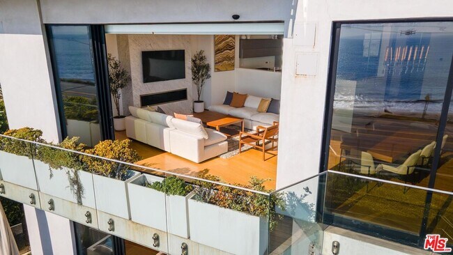 Building Photo - 17816 Porto Marina Way