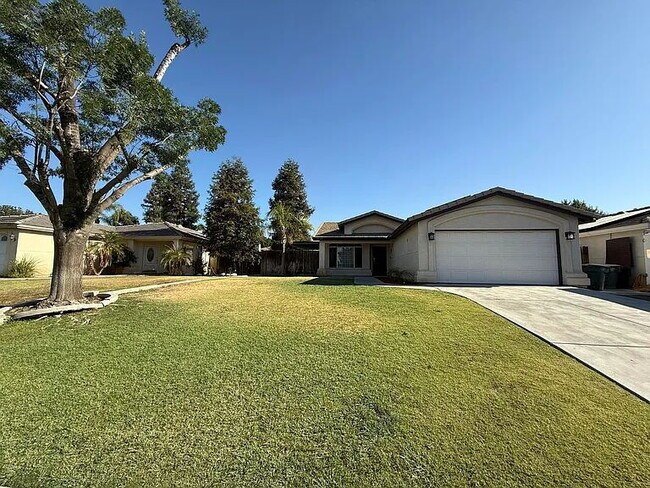 Building Photo - Beautiful 3 bedroom 2 bath home home in The Seasons!