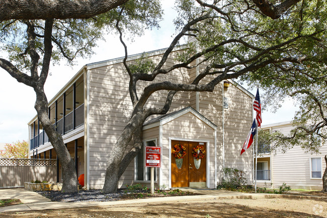 Primary Photo - Woodhill Apartments