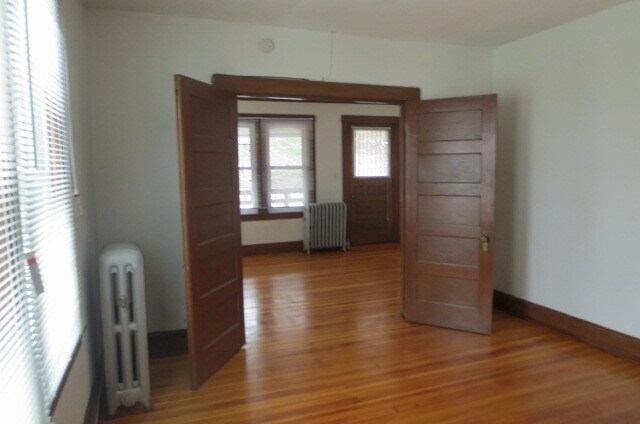 Building Photo - 18 Arch St