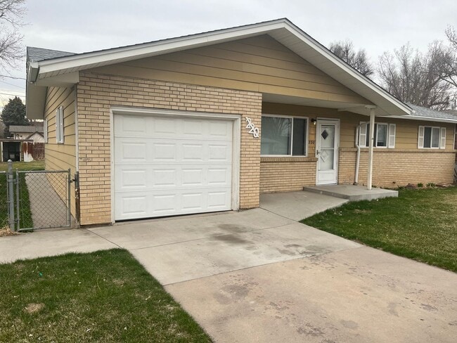 Building Photo - 3-Bedroom Home Near Middle & High School with Large Fenced Yard!