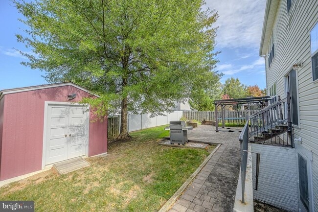 Building Photo - 8324 Tenbrook Dr