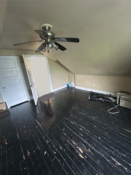 Building Photo - 225 Bosley St