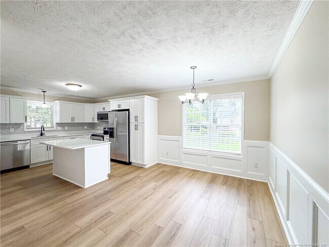 Building Photo - 7408 Paxton Dr