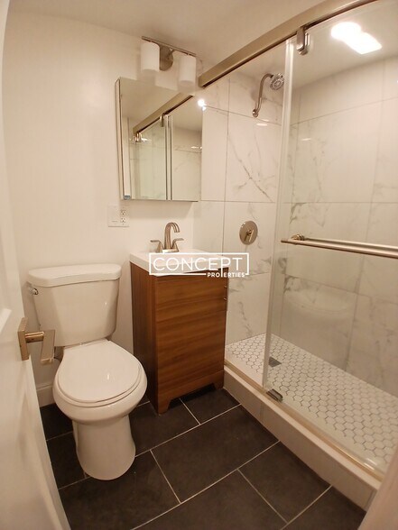 Building Photo - 529 Beacon St