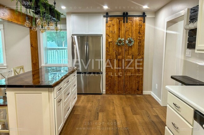 Building Photo - **Coming Soon** Stunning 3 Bedroom Home in...