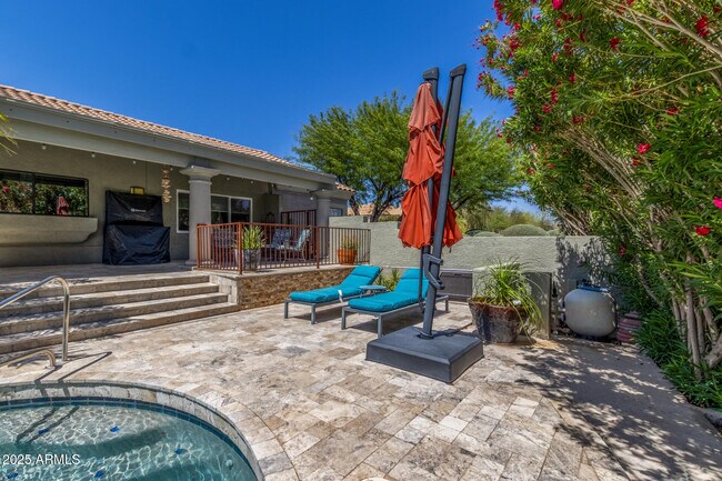 Building Photo - 15759 E Echo Hill Dr